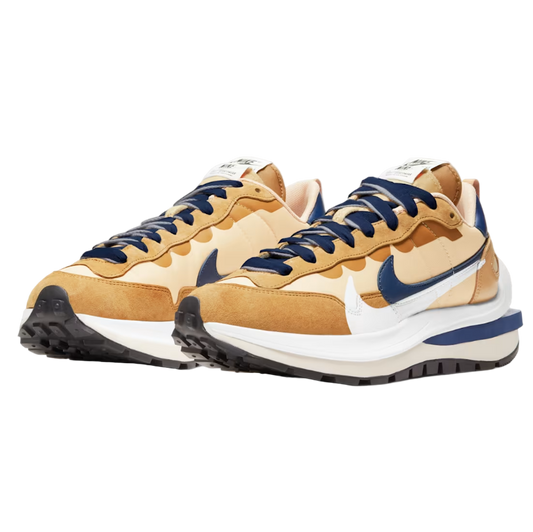 NIKE SACAI VAPORWAFFLE TRAINERS (SESAME BLUE VOID)